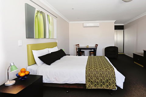 Drovers Motor Inn - DBD 9