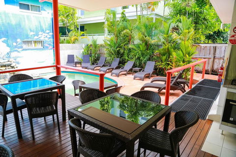 Port Douglas Motel - Click Find 26