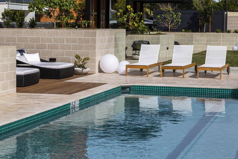 Boardwalk Burleigh Beach - Official - Click Find 35