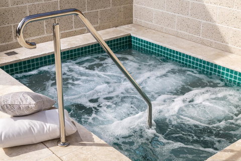 Boardwalk Burleigh Beach - Official - Click Find 18