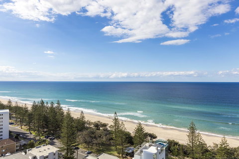 Boardwalk Burleigh Beach - Official - Click Find 14