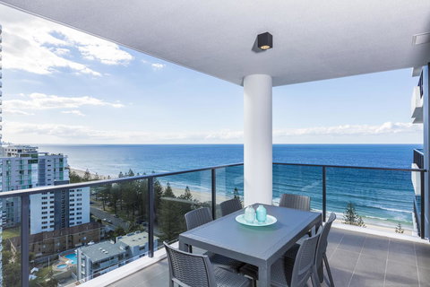 Boardwalk Burleigh Beach - Official - Click Find 22