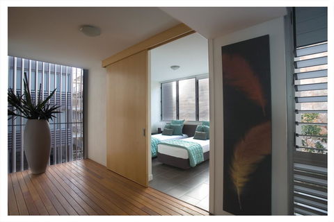 1 Bright Point Apartment 5201 - Bet 4u 9