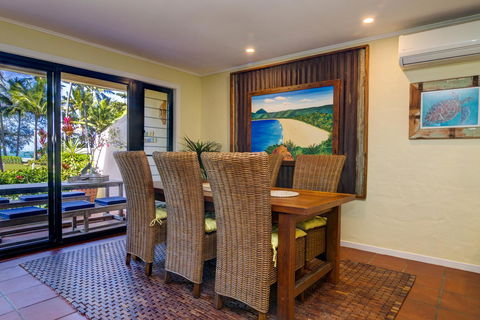 Number 2 On The Beach | Beautiful Beachfront Villa - Click Find 7