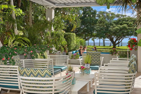 Holiday Inn Cairns Harbourside - Bridge Guide 1