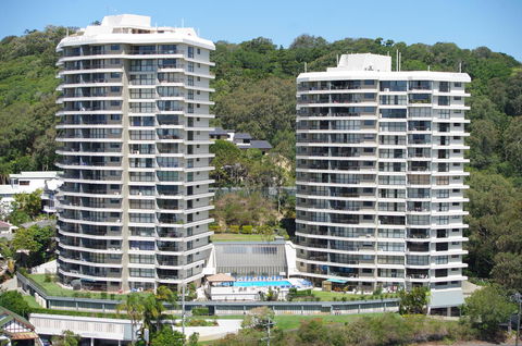 Gemini Court Holiday Apartments - Click Find 4