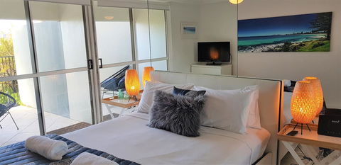 Gemini Court Holiday Apartments - Click Find 21