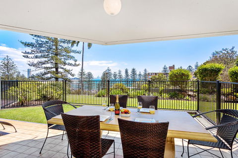 Gemini Court Holiday Apartments - Click Find 13