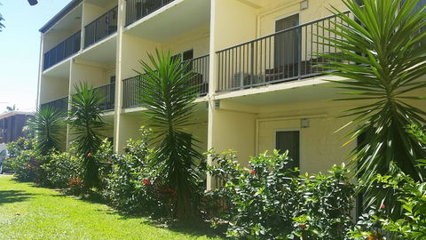 Cairns Queenslander Hotel & Apartments - Bridge Guide 26