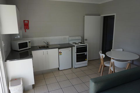 YAL Cairns - A Motel That Makes A Difference - Bridge Guide 26