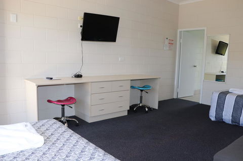 YAL Cairns - A Motel That Makes A Difference - Bridge Guide 21