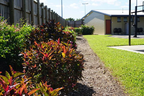 YAL Cairns - A Motel That Makes A Difference - Bridge Guide 40