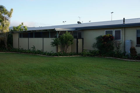 YAL Cairns - A Motel That Makes A Difference - Bridge Guide 44