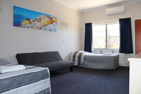 YAL Cairns - A Motel That Makes A Difference - Bridge Guide 13