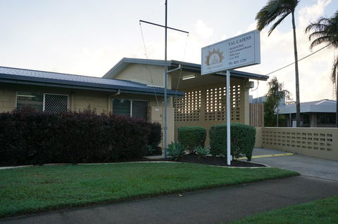 YAL Cairns - A Motel That Makes A Difference - Bridge Guide 42