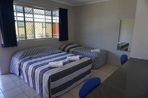 YAL Cairns - A Motel That Makes A Difference - Bridge Guide 30