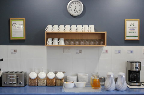 City Motor Inn - Bet 4u 6