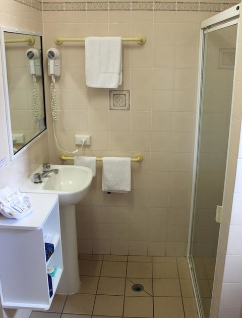 City Motor Inn - Bet 4u 1