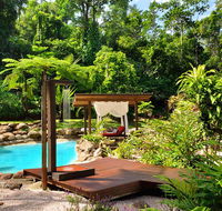 Misty Mountains Rainforest Retreat - Click Find