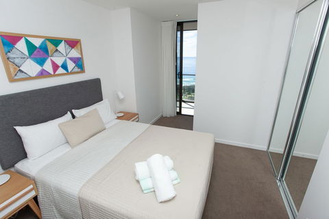 High Floor Ocean View Suites Broadbeach - Bet 4u 14
