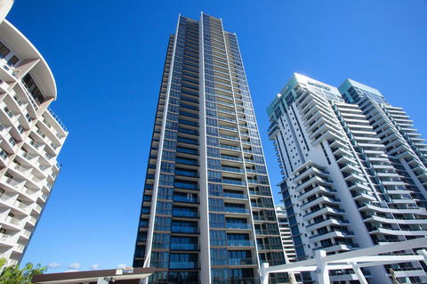 High Floor Ocean View Suites Broadbeach - Bet 4u 0