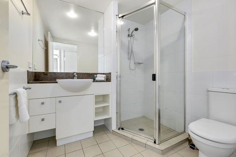 Broadbeach On The Park, 3 Bed Ocean - We Accommodate - Bet 4u 0