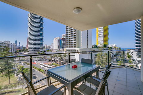 Broadbeach On The Park, 3 Bed Ocean - We Accommodate - Bet 4u 18