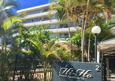 Hi Ho Beach Front Apartments On Broadbeach - Bet 4u 6