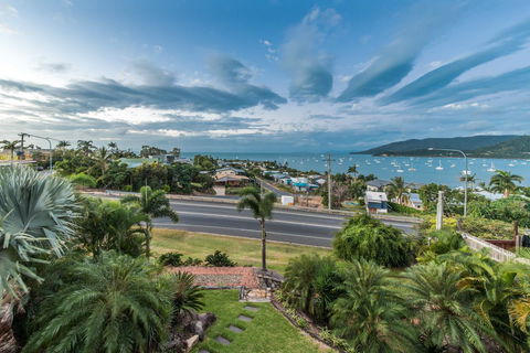 Hayman Views - Click Find 2