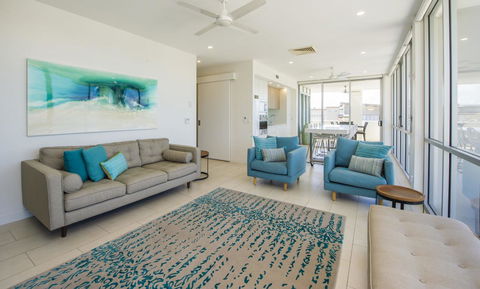 1 Bright Point Apartment 1504 - Bet 4u 5