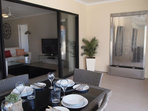Edge Apartments Cairns - Bridge Guide 8