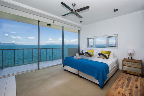 1 Bright Point Apartment 5301 - Bet 4u 7