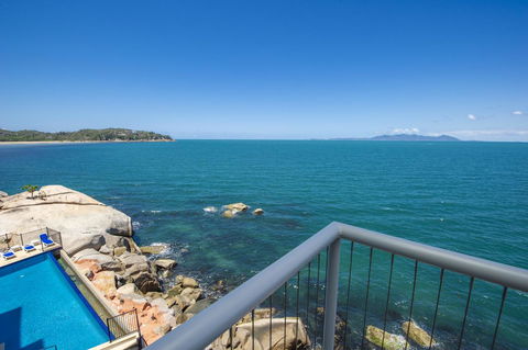 1 Bright Point Apartment 5301 - Bet 4u 3