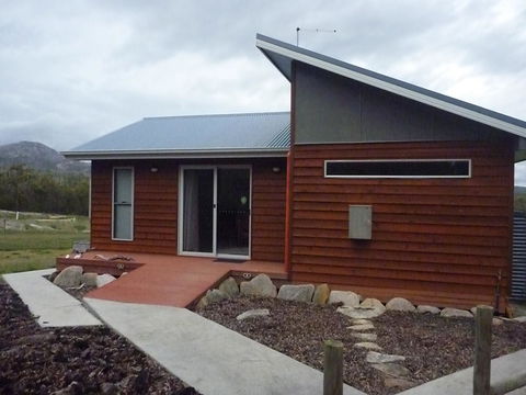 Yakkalla Holiday Cottage - Bridge Guide 1