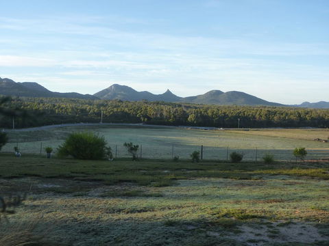 Yakkalla Holiday Cottage - Bridge Guide 3
