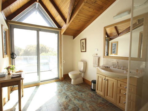 Mountain Seas Lodge - DBD 14