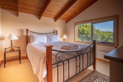 Mountain Seas Lodge - DBD 11