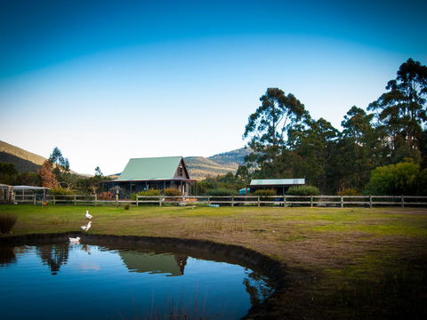 Parnella Adventure Bay, Bruny Island - Click Find 16