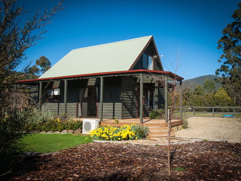 Parnella Adventure Bay, Bruny Island - Click Find 0