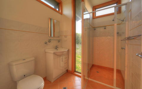Bruny Island Escapes And Hotel Bruny - Click Find 3