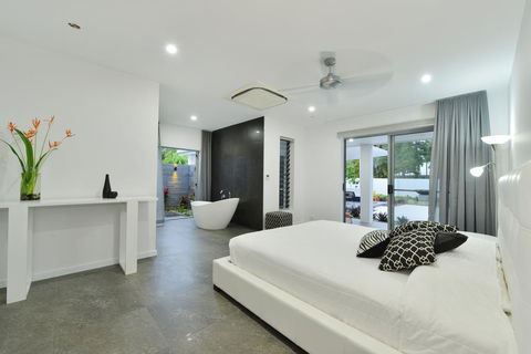 #2 Andrews - Port Douglas - Click Find 3