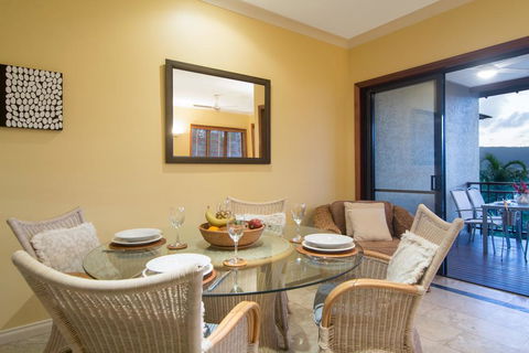 #8 The Point Apartments - Port Douglas - Click Find 3