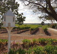 'In The Vines' Guest Cottage Barossa Valley - Click Find