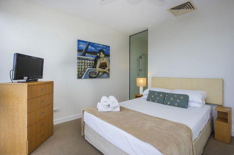 1 Bright Point Apartment 1405 - Bet 4u 1