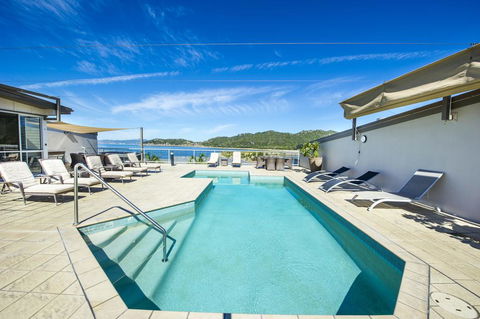 1 Bright Point Apartment 1502 - Bet 4u 1