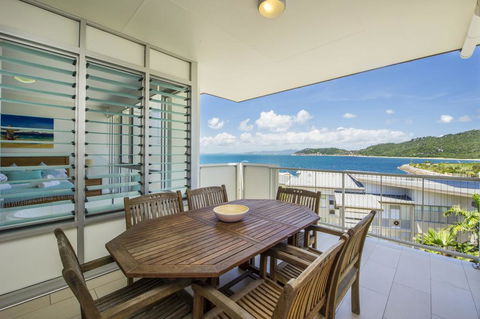 1 Bright Point Apartment 1503 - Bet 4u 1
