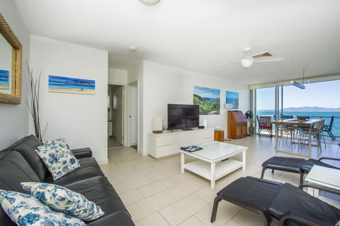 1 Bright Point Apartment 5102 - Bet 4u 0