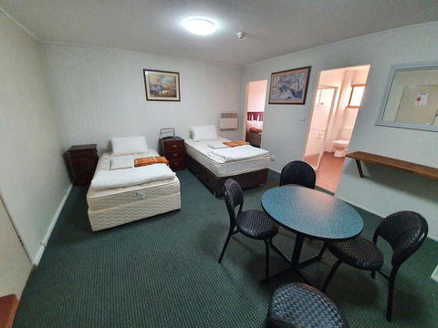 1 Lakeview Plaza - Click Find 0
