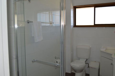 1 Lakeview Plaza - Click Find 2