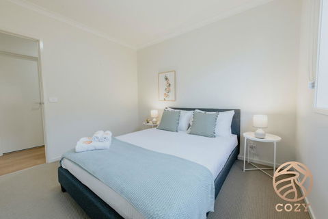 118 Refreshing 3BR Werribee Family House - Bet 4u 2